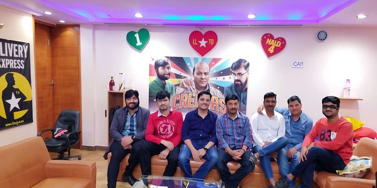 Delivery Express community meetup in Hyderabad with players sharing tips and strategies
